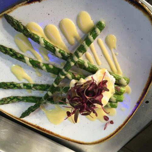 ASPARAGUS & POACHED EGG