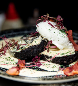 SLOT 706 - BLACK PUDDING SLICE - DAYTIME MENU