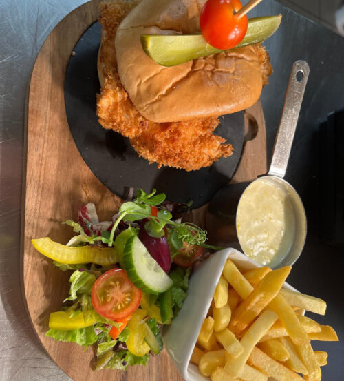 SLOT 721 - BREADED CHICKEN BURGER - DAYTIME MENU