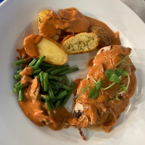 SLOT 508 - INCLUSIVE CHICKEN BREAST (PAPRIKA)