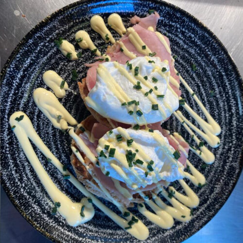 SLOT 503 - EGGS BENEDICT