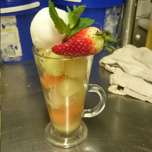 SLOT 702 - MELON & PINEAPPLE - DAYTIME MENU