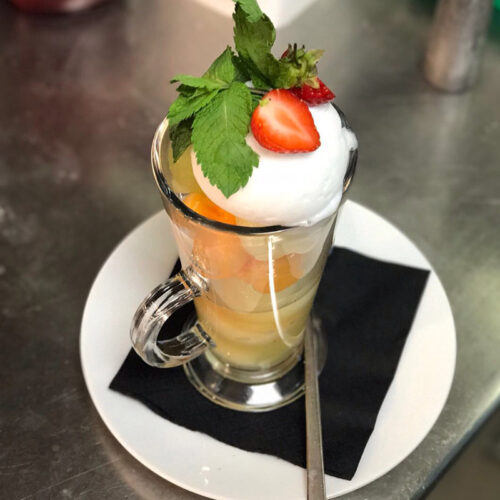 SLOT 702 - MELON & PINEAPPLE - DAYTIME MENU