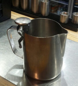 MILK STEAMING JUG