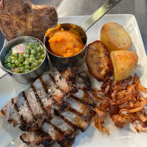 SLOT 558 - FESTIVE DAYTIME - PORK LOINS