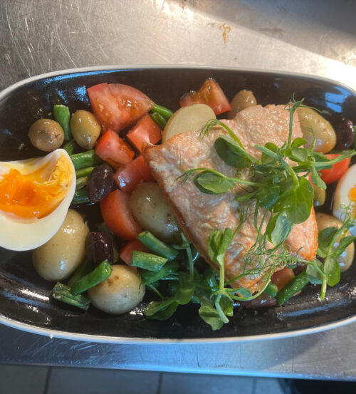 SLOT 80 - SALMON NICOISE