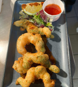 SLOT 715 - TEMPURA KING PRAWNS (2) - DAYTIME MENU