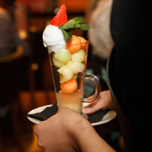 SLOT 702 - MELON & PINEAPPLE - DAYTIME MENU