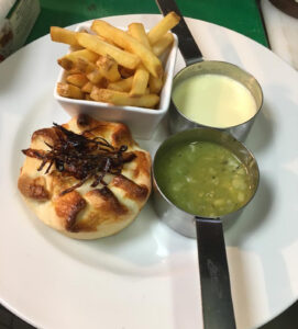 SLOT 58 - CHEESE & ONION PIE