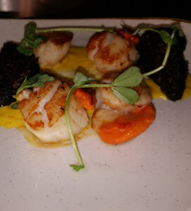 SLOT 26 - PAN SEARED ORKNEY SCALLOPS