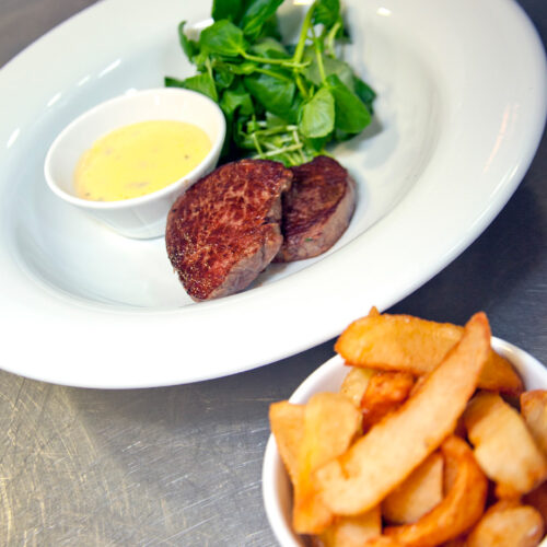 SLOT 32 - 8OZ SIRLION STEAK