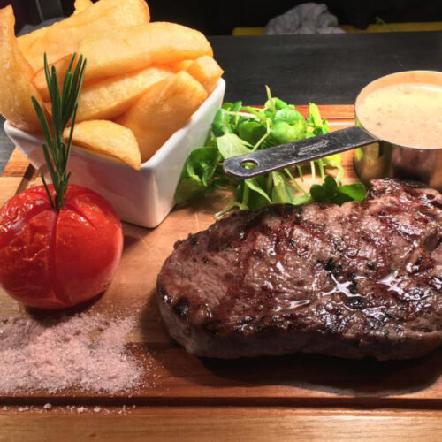 SLOT 32 - 8OZ SIRLION STEAK