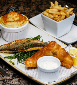 SLOT 55 - TRIO OF FISH