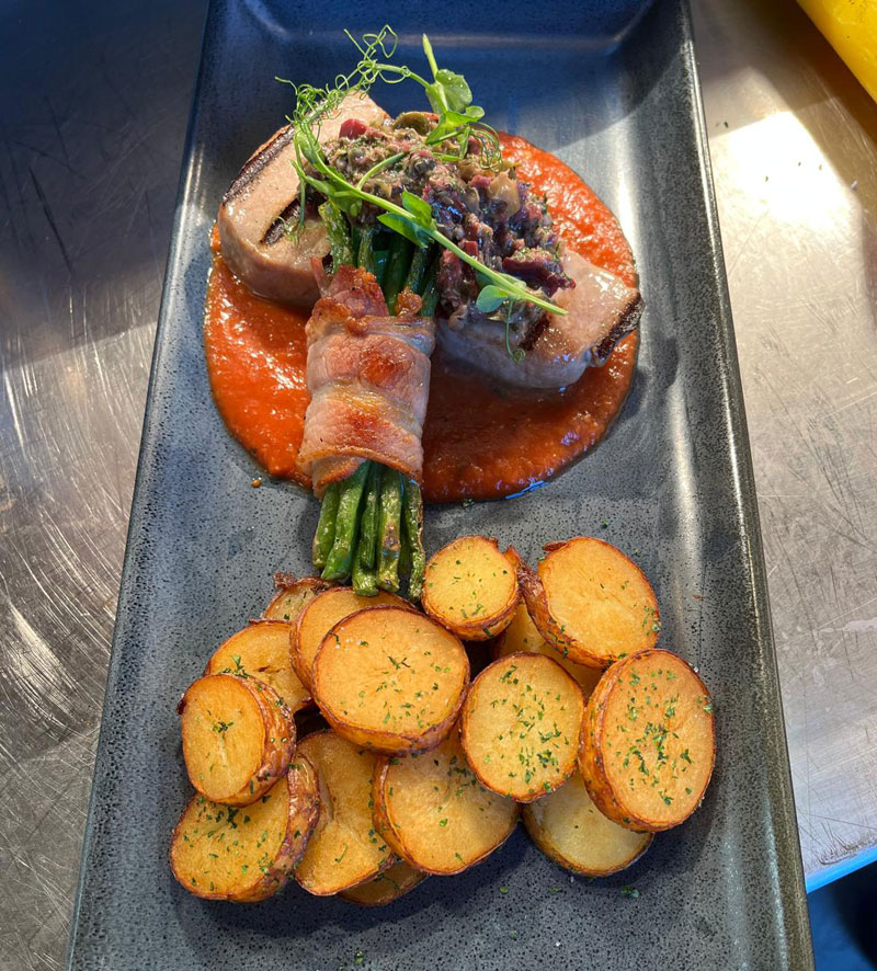 SLOT 51 - TUNA STEAK