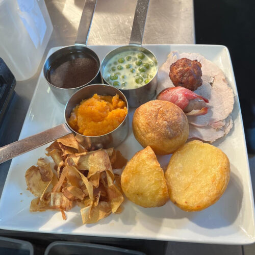 SLOT 545 - FESTIVE OVEN ROASTED TURKEY BREAST