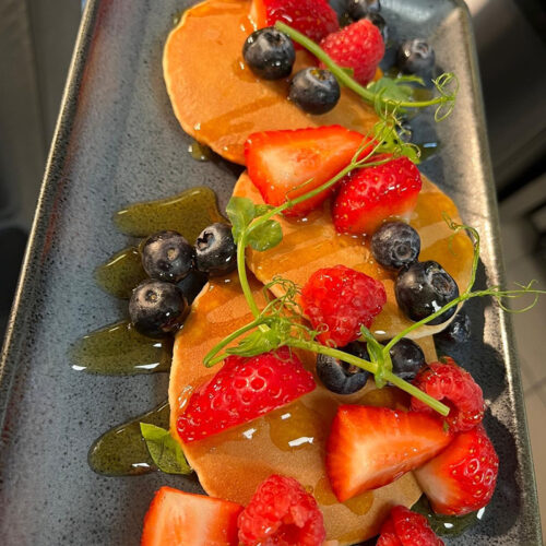 SLOT 7 - PANCAKES BERRIES