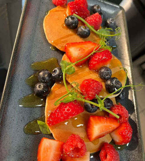 SLOT 7 - PANCAKES BERRIES